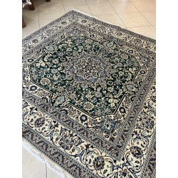 Splendido Tappeto Persiano Nain Originale in Lana e Seta - 200x197 cm (Nuovo)